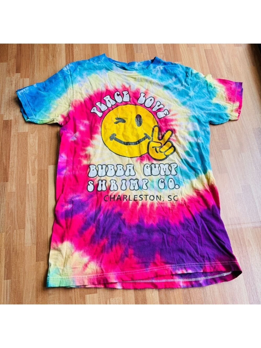Bubba gump tie dye peace love tshirt size small